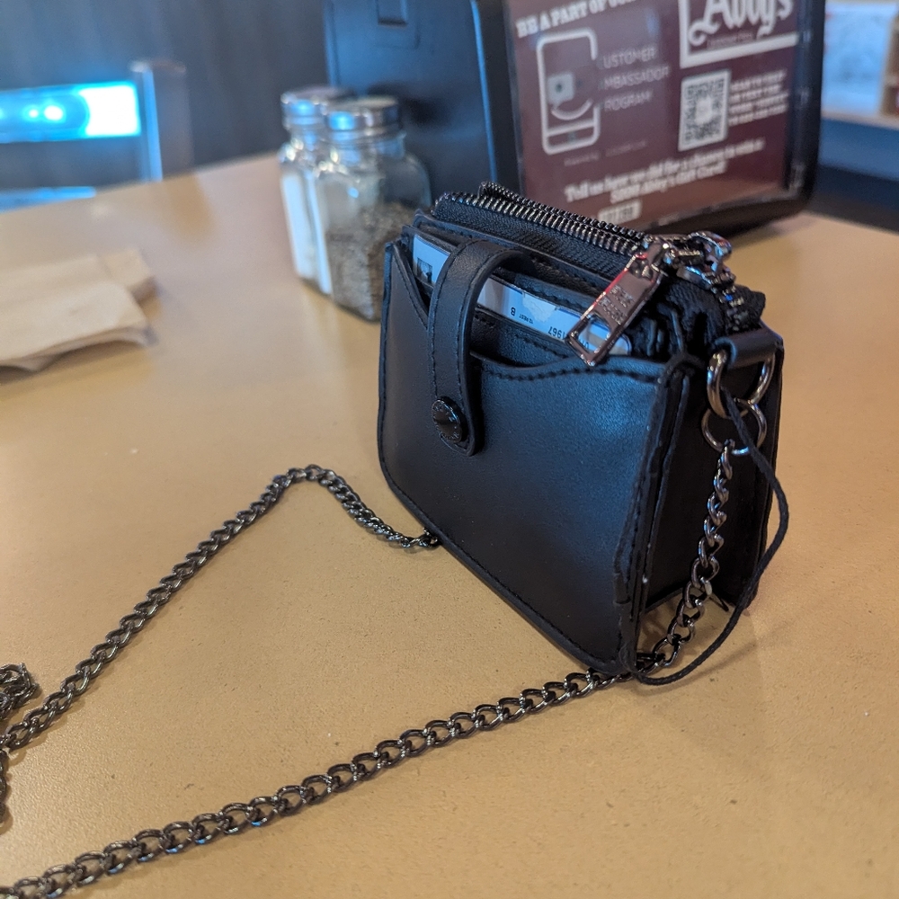 Steve Madden purse
